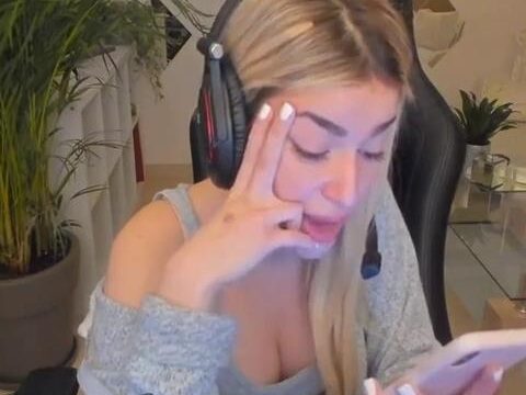 HelenaLive Nude Twitch Livestreamer Video Leaked! Leaked Nudes